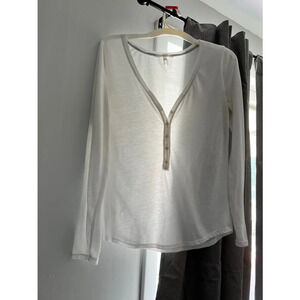 VICTORIA’S Secret long‎ sleeved shirt